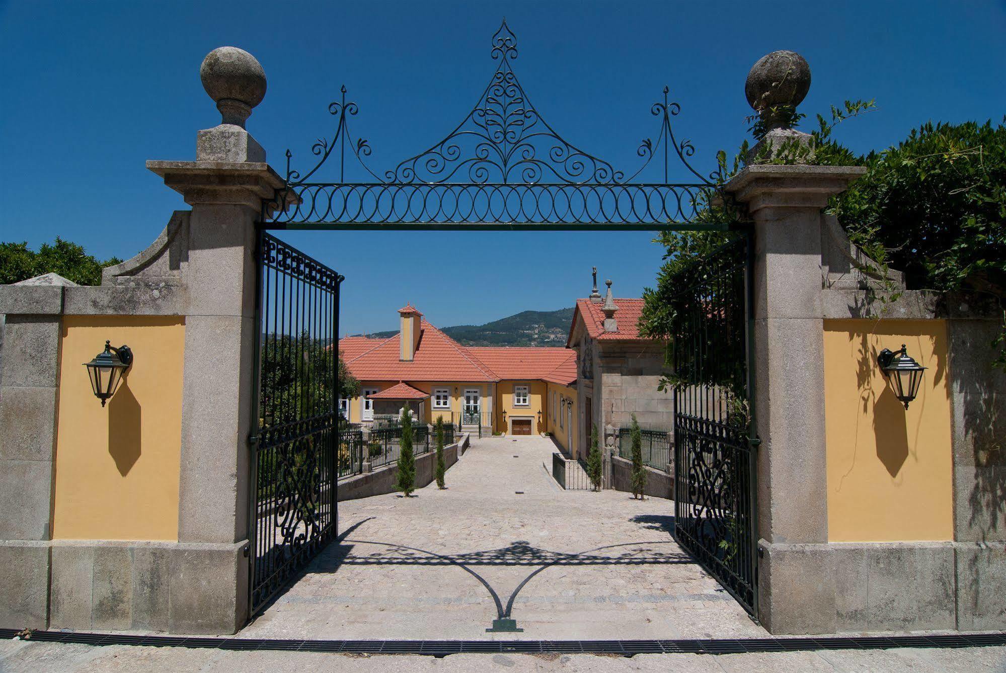 Quinta Do Outeiro Guest House Resende Luaran gambar